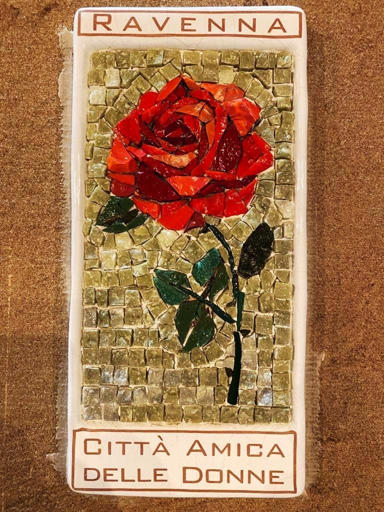 Rose in Ravenna