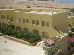 Eines der "Bettenhäuser" am Dead Sea Spa Hotel