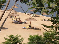 Strand, sehr sauber