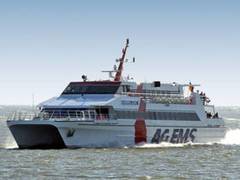 MIT DER  FÄHRE  NACH BORKUM
