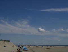 WOLKEN ÜBER DEM SÜDSTRAND