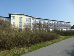 Das Seehaus vom Radweg aus