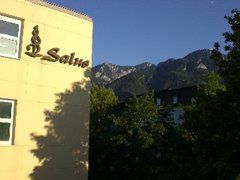 Schriftzug am Haus