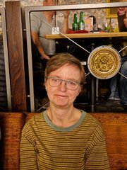 Claudia versucht zu lächeln ;)