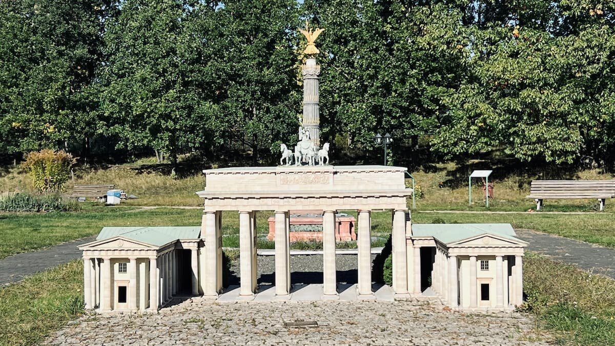 Brandenburger Tor und Siegessäule im Modellpark