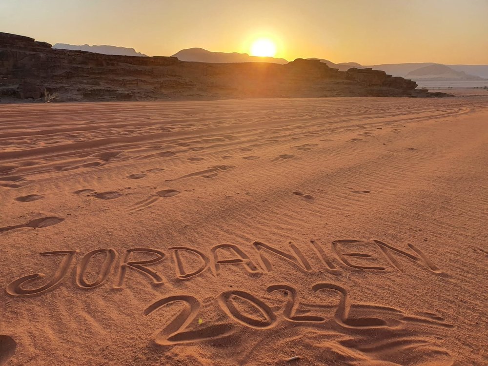 1082742174_WadiRum-Jordanien2022.thumb.jpg.6904e7f3da5b8f91b1dde7c9e468994c.jpg